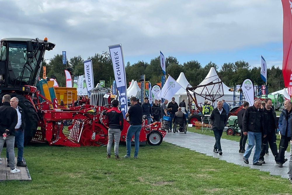 Paviljoens over mestinnovatie en Autonome Agrotechniek op ATH