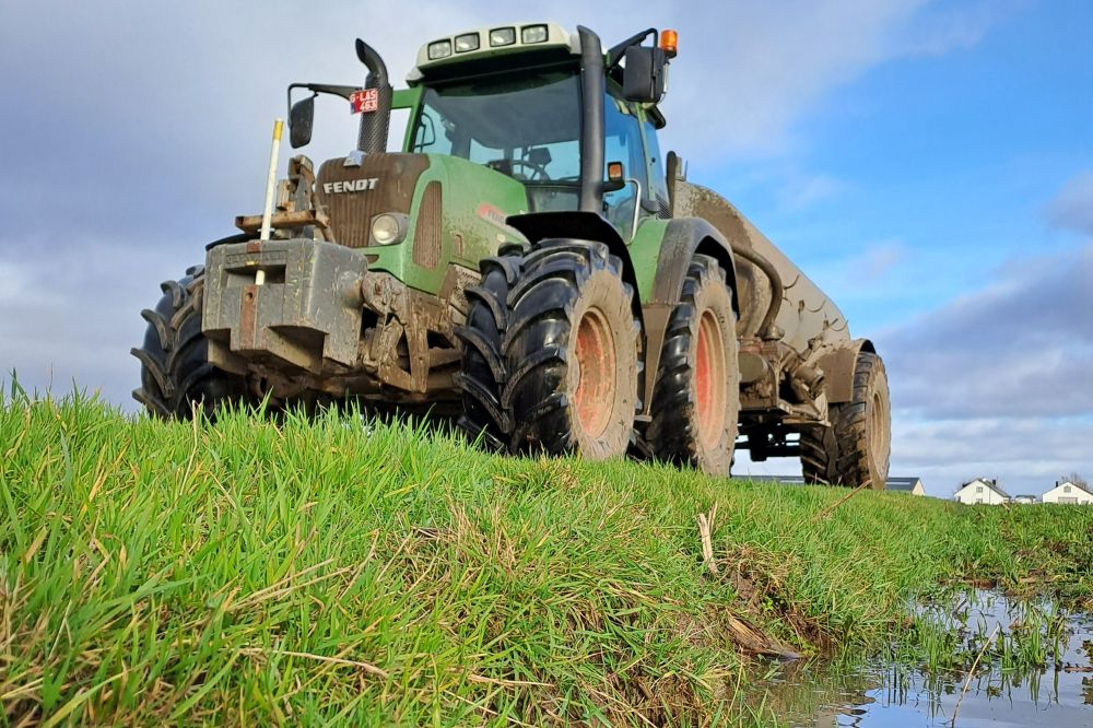 Boeren mogen toch mest uitrijden tijdens bezoek koningspaar