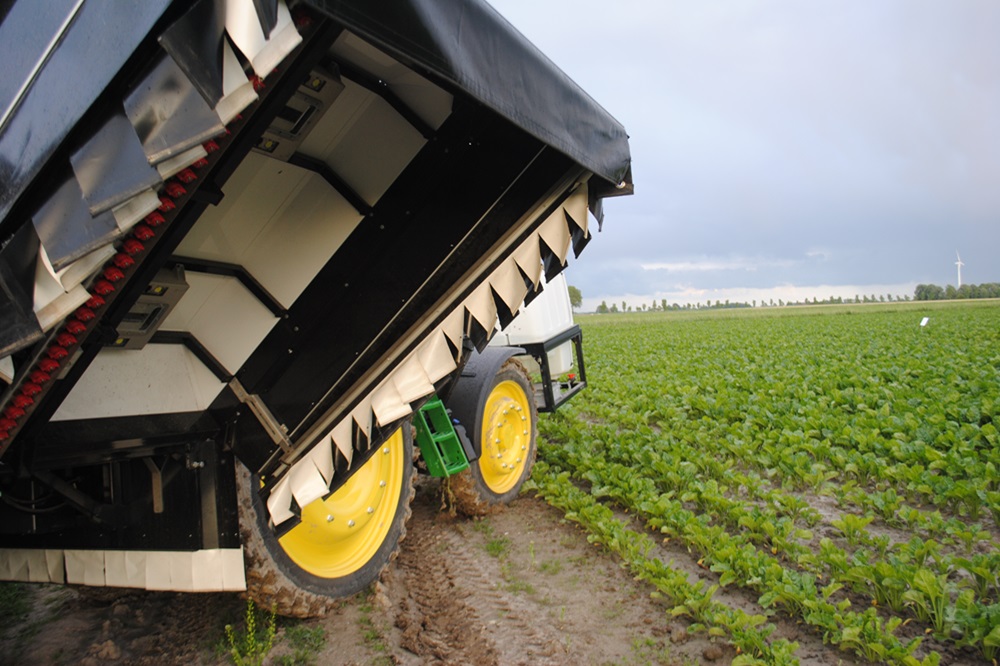 "Winst ecoRobotix zit op dit moment in aardappelopslag"