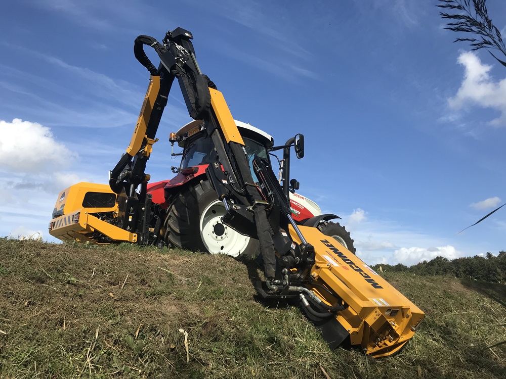 McConnel Power Arm op een Steyr trekker